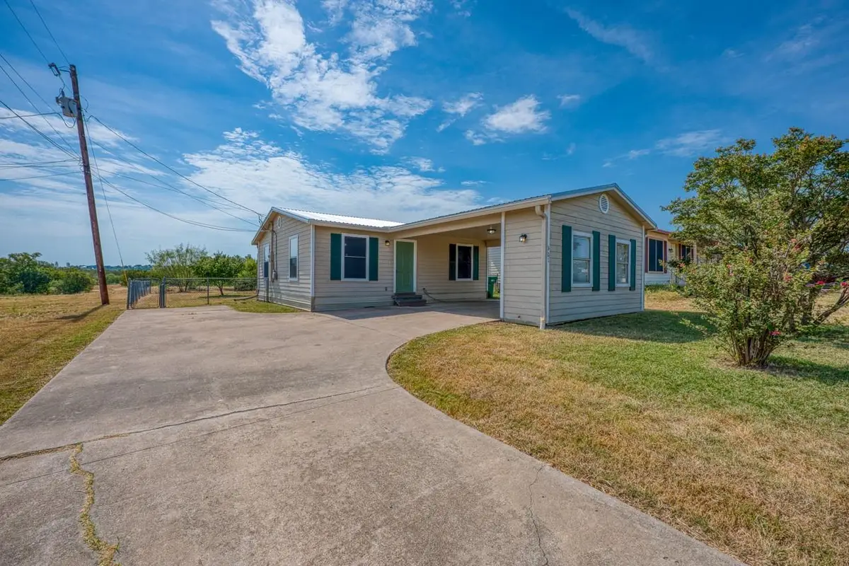 301 S Avenue S, Marble Falls, TX 78654 - Image #1