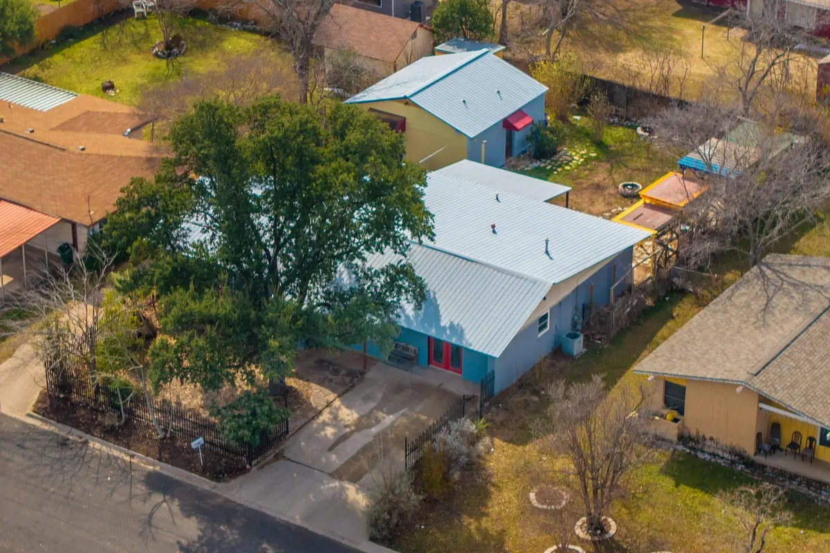 205 E Lola Dr, Austin, TX 78753 - Image #1
