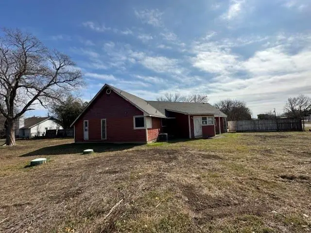 548 Spring River Dr, Martindale, TX 78655 - #2