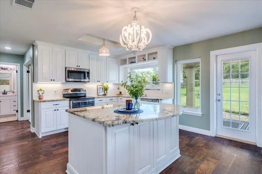 200 S Prairie Ln, Georgetown, TX 78633 - #2