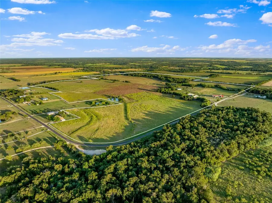 19587 Vilas Rd, Holland, TX 76534 - Image #3