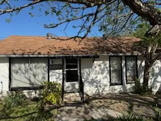 109 Tennessee St, Taylor, TX 76574 - #1