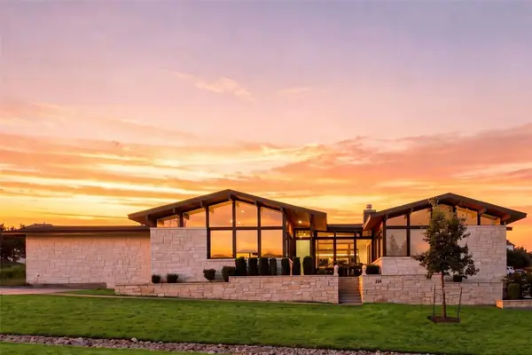 206 Waters View Ct, Dripping Springs, TX 78620