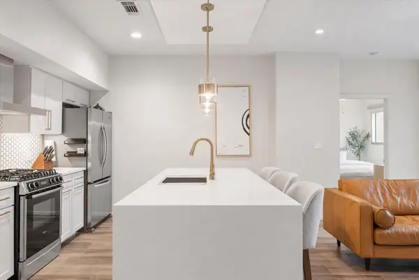 1600 Barton Springs Rd #4205, Austin, TX 78704