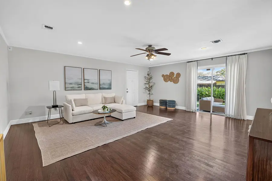 2114 Lanier Dr, Austin, TX 78757 - #2