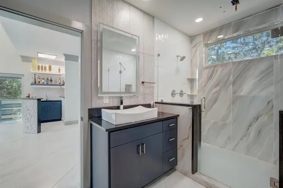 146 Shadow Oak Dr, Bastrop, TX 78602 - #3