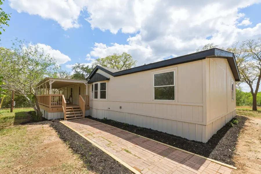 340 Red Hawk Dr, Dale, TX 78616 - #2