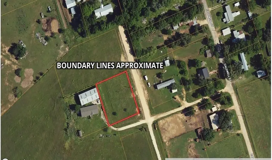 902 9th St, Lexington, TX 78947 - #2