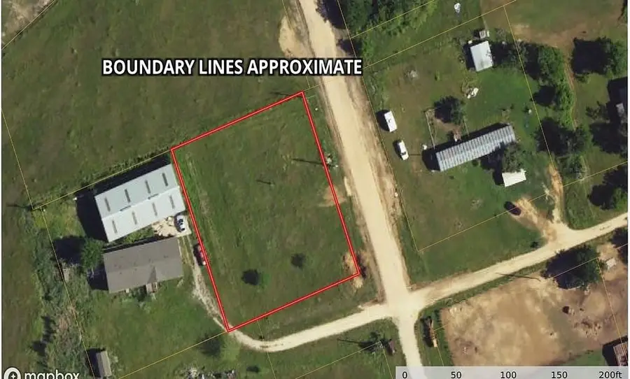 902 9th St, Lexington, TX 78947 - #3