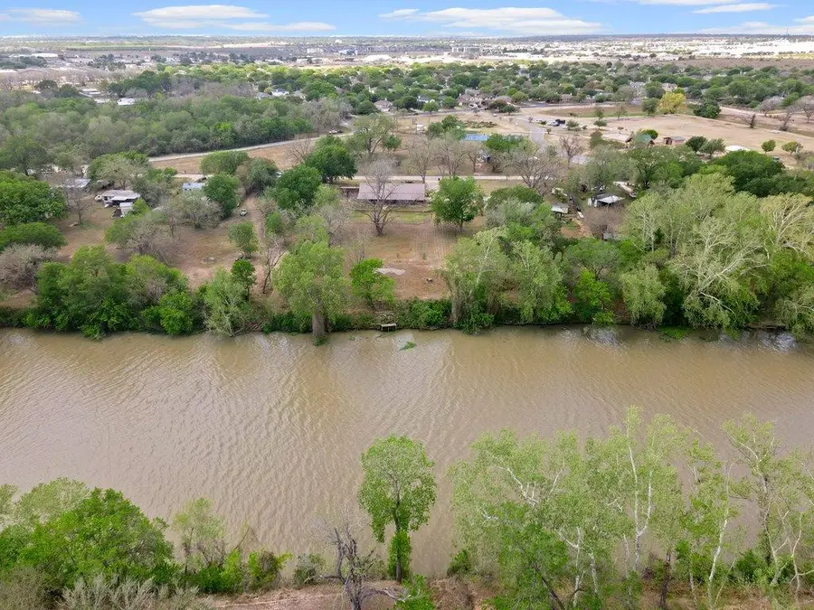 154 Shoreline Dr, Bastrop, TX 78602 - #2