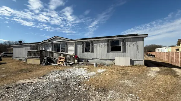 213 Cross Meadow Dr, Hutto, TX 78634