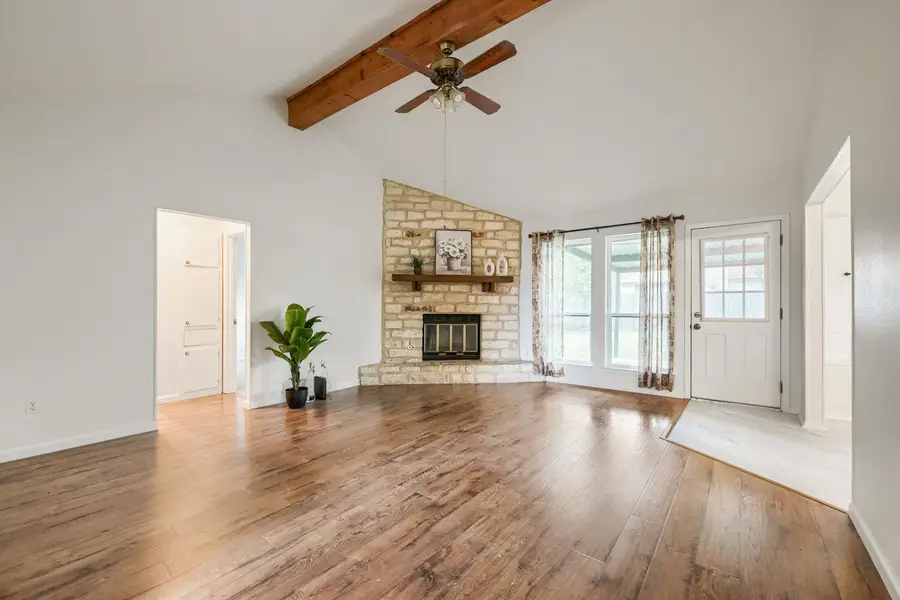 201 Woodstone Dr, Georgetown, TX 78628 - #2