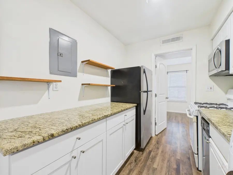 1106 W 22nd St #5, Austin, TX 78705 - #2