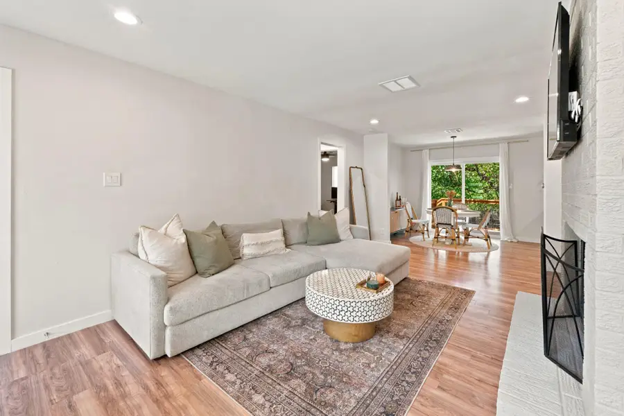 2802 Catalina Dr #B, Austin, TX 78741 - #3