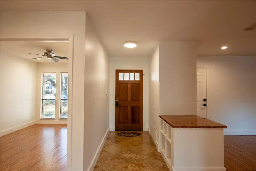 505 Chihuahua Trl, Austin, TX 78745 - #2