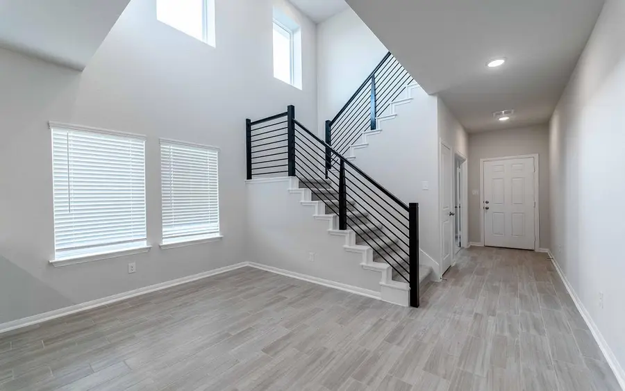 1232 Sweden, Seguin, TX 78155 - Image #2