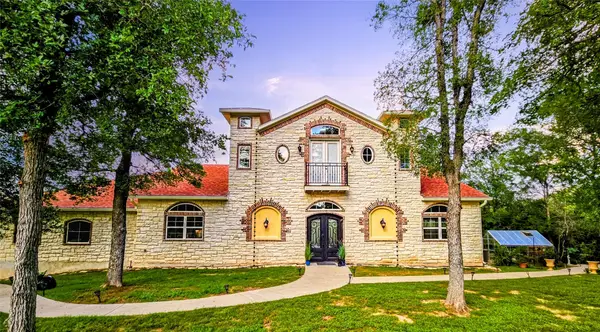189 Moccasin Cyn, Cedar Creek, TX 78612
