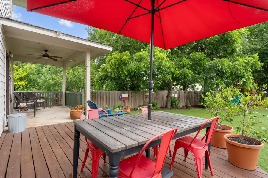 407 W Metcalfe St, Hutto, TX 78634 - #3