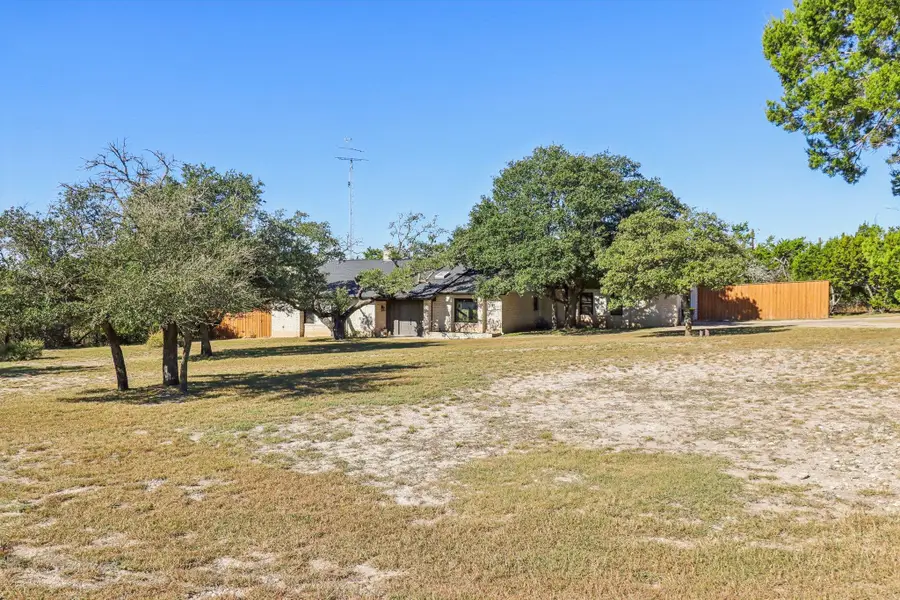205 Northwood Hills Dr Dr, Fredericksburg, TX 78624 - Image #3