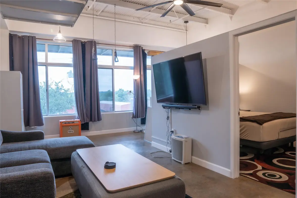 2401 E 6th St #6100, Austin, TX 78702 - #1