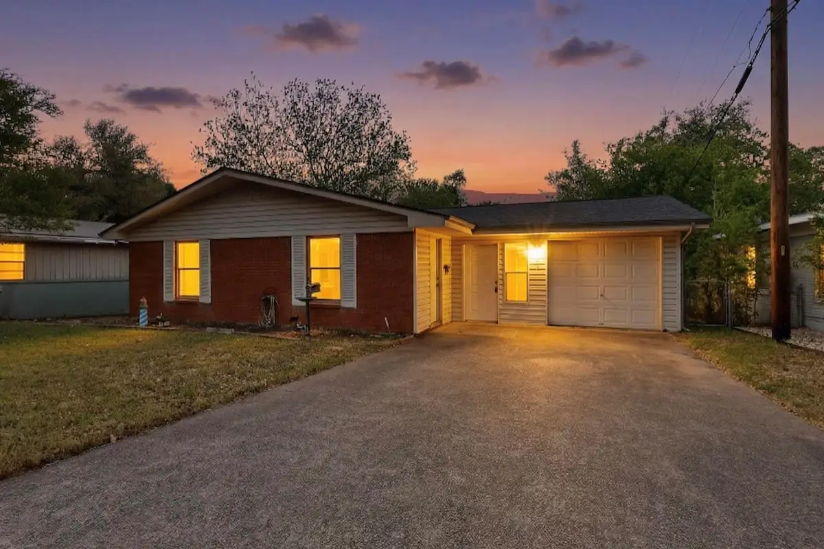6808 Daugherty St, Austin, TX 78757 - #1