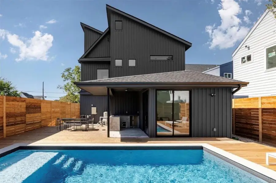 3414 Pennsylvania Ave, Austin, TX 78721 - #2
