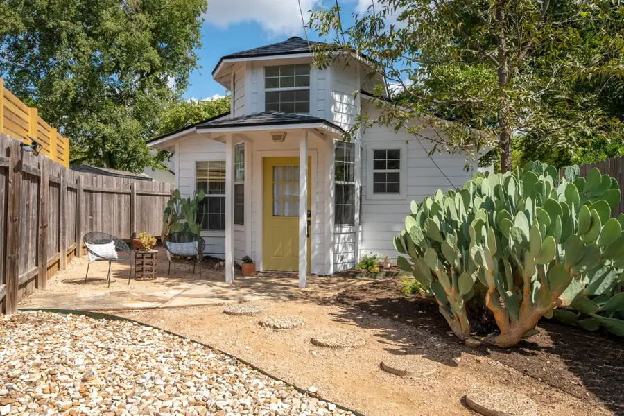 1914 Alegria Rd, Austin, TX 78757 - #2