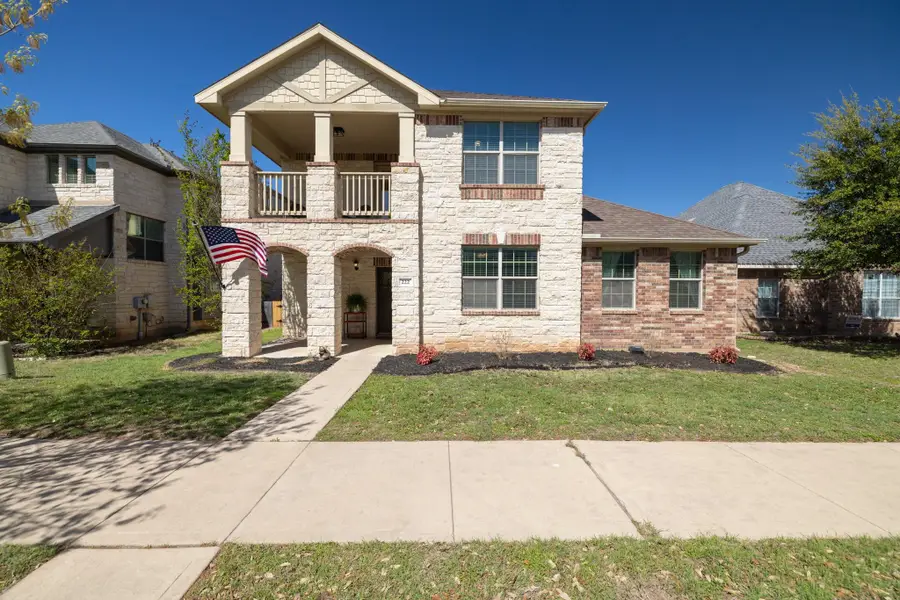 222 Sycamore St, Georgetown, TX 78633 - #2
