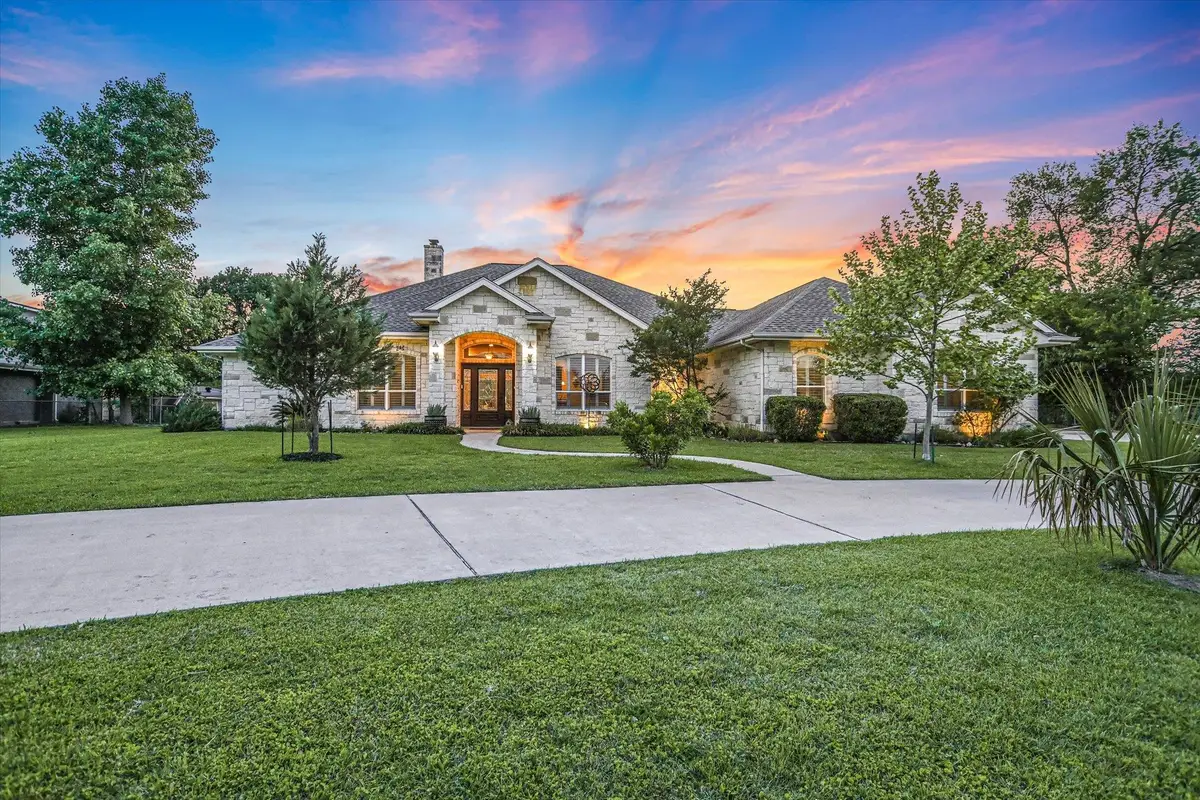 307 E Pheasant Dr, Highland Haven, TX 78654 - Image #1