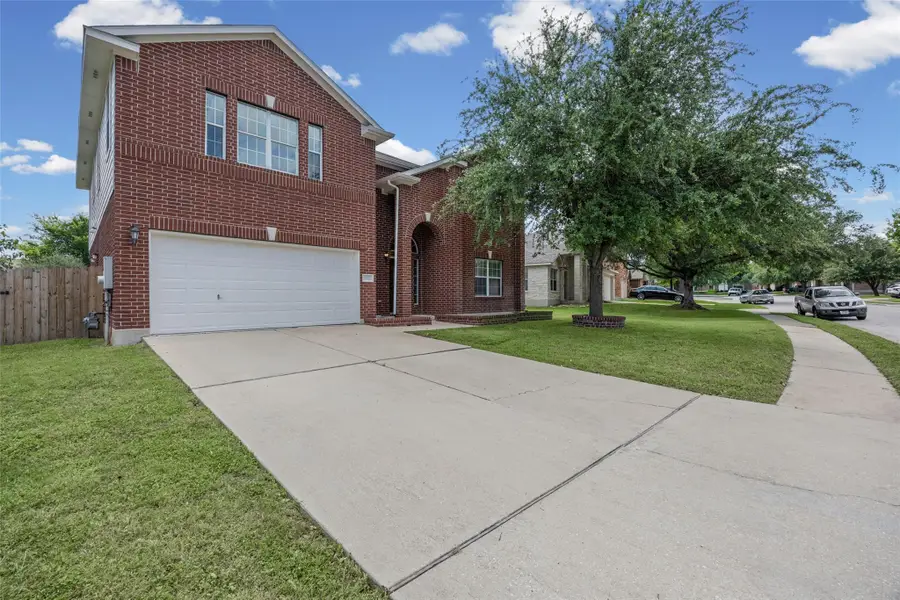20521 Farm Pond Ln, Pflugerville, TX 78660 - #2