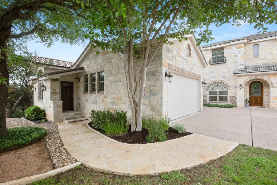 19 Swiftwater Trl, The Hills, TX 78738 - #2