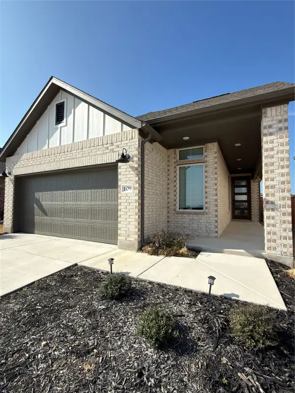 109 High Valley Dr, Liberty Hill, TX 78642