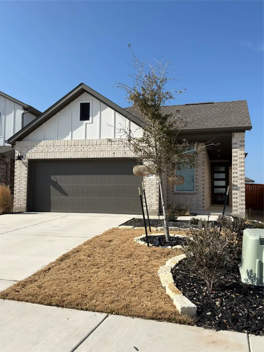 109 High Valley Dr, Liberty Hill, TX 78642 - #2