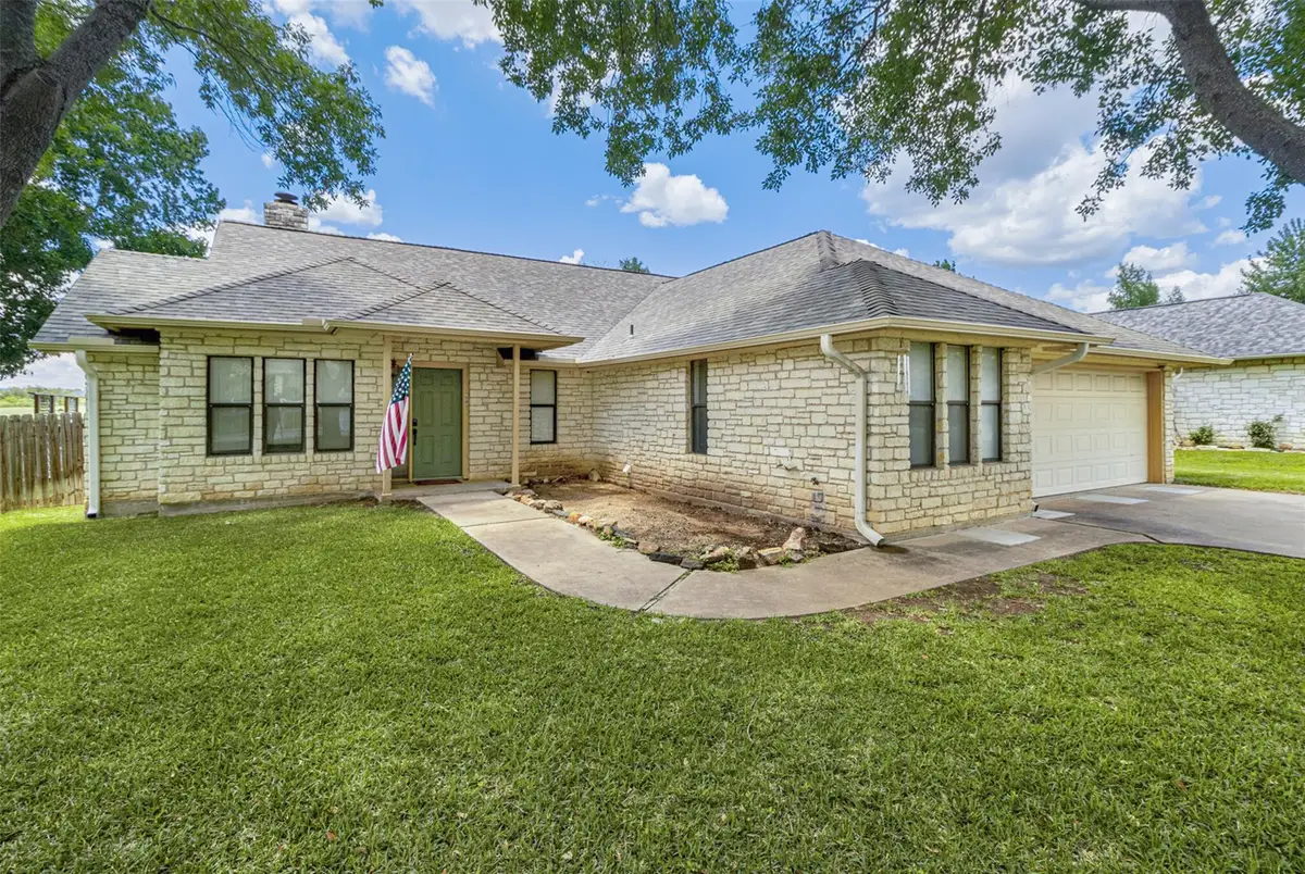 160 Turkey Run, Meadowlakes, TX 78654 - Image #1