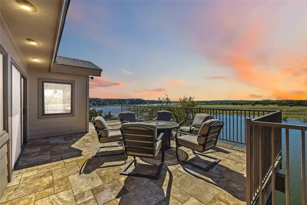 512 Harbor Dr #7, Spicewood, TX 78669