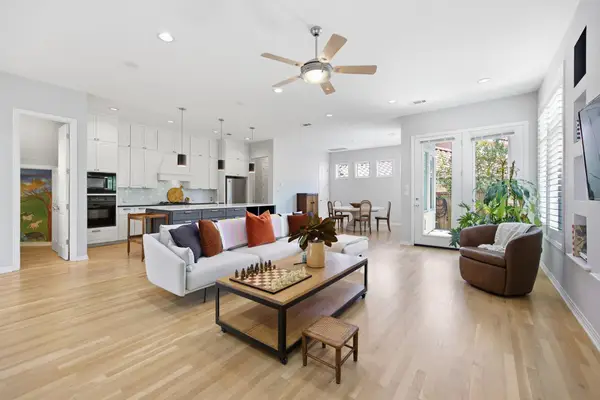 406 Hazeltine Dr, Lakeway, TX 78734