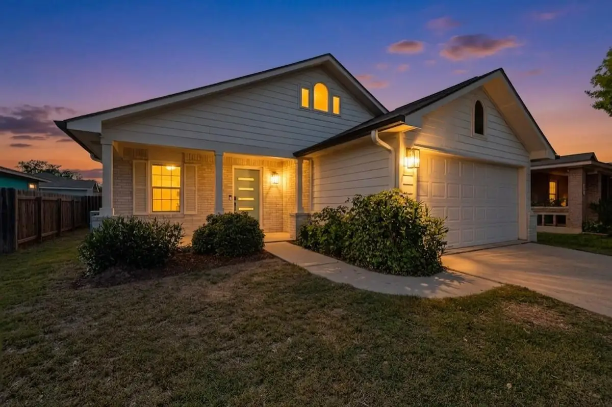 3906 Reeders Dr, Austin, TX 78725 - #1