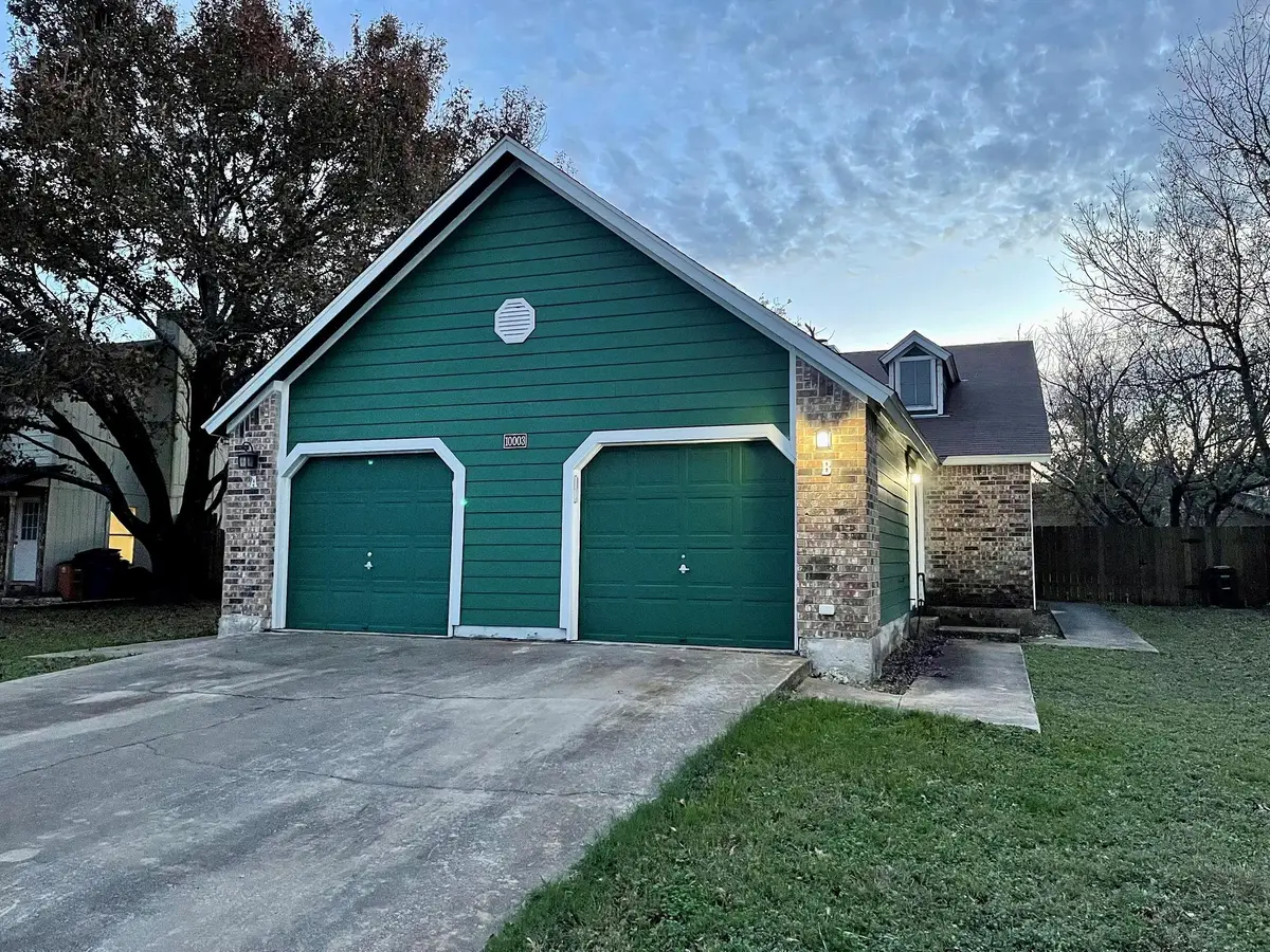 10003 Parliament House Rd, Austin, TX 78729 - Image #1