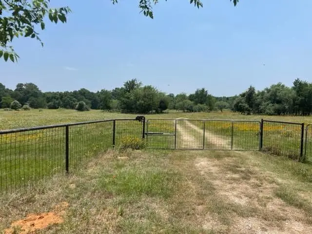 1010 County Road 490, Elgin, TX 78621 - #2