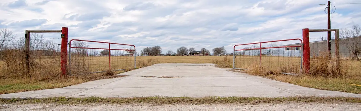 150 W Callaway Ct, Lockhart, TX 78644 - #1