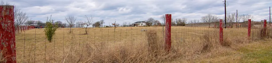 150 W Callaway Ct, Lockhart, TX 78644 - #2