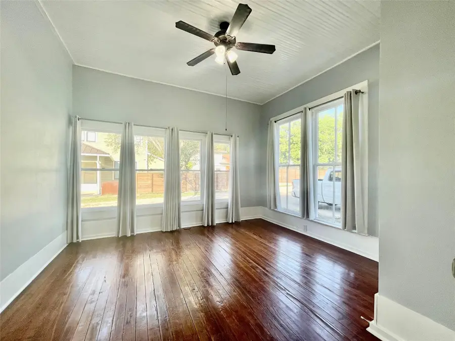 908 W Hopkins St, San Marcos, TX 78666 - Image #3