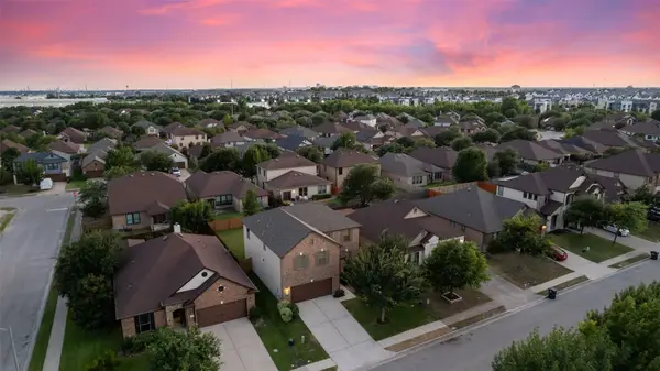 905 Oatmeal Dr, Pflugerville, TX 78660