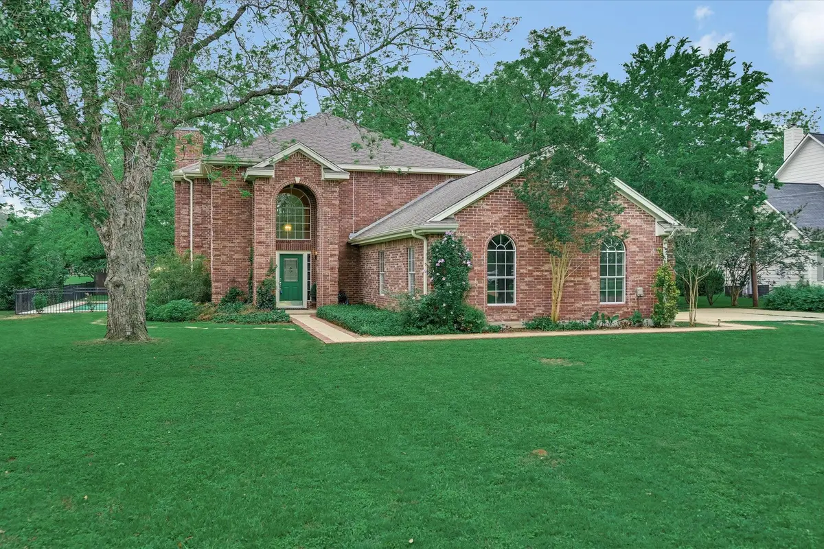 220 2 Mile Ln, Smithville, TX 78957 - #1