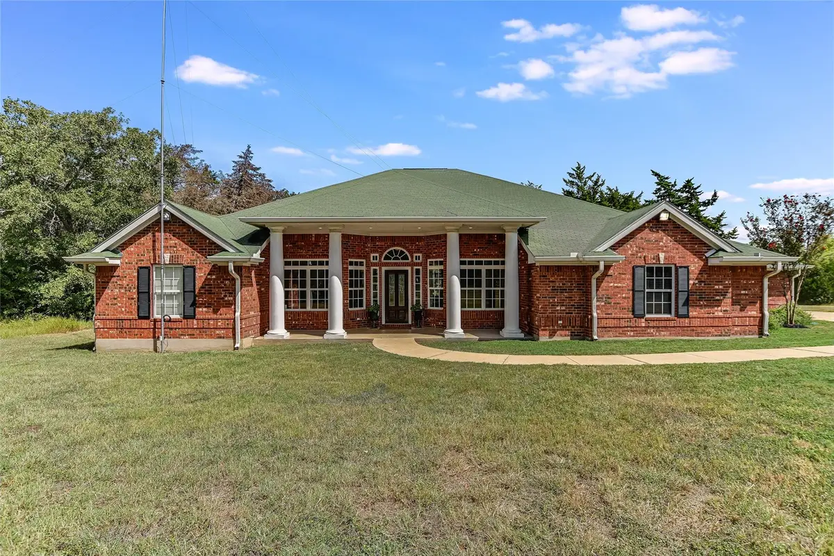 741 Knobbs Rd, McDade, TX 78650 - #1