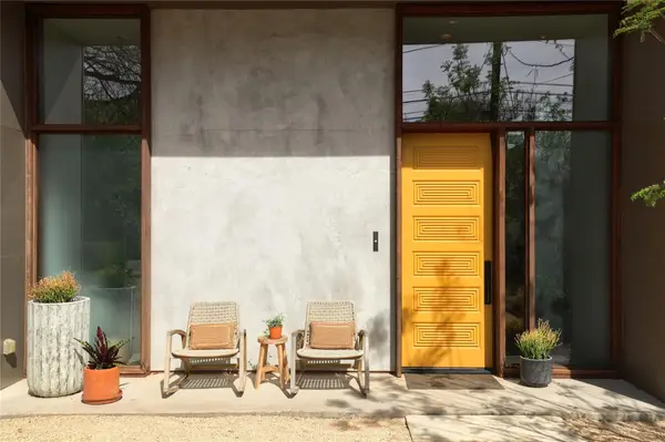 2412 E 9th St, Austin, TX 78702