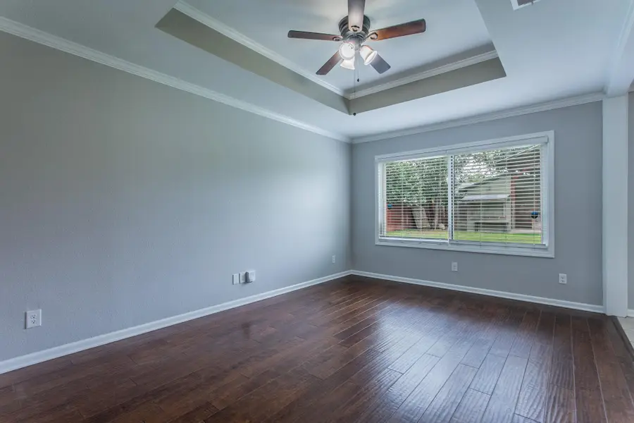 102 Circle Dr, Belton, TX 76513 - #2