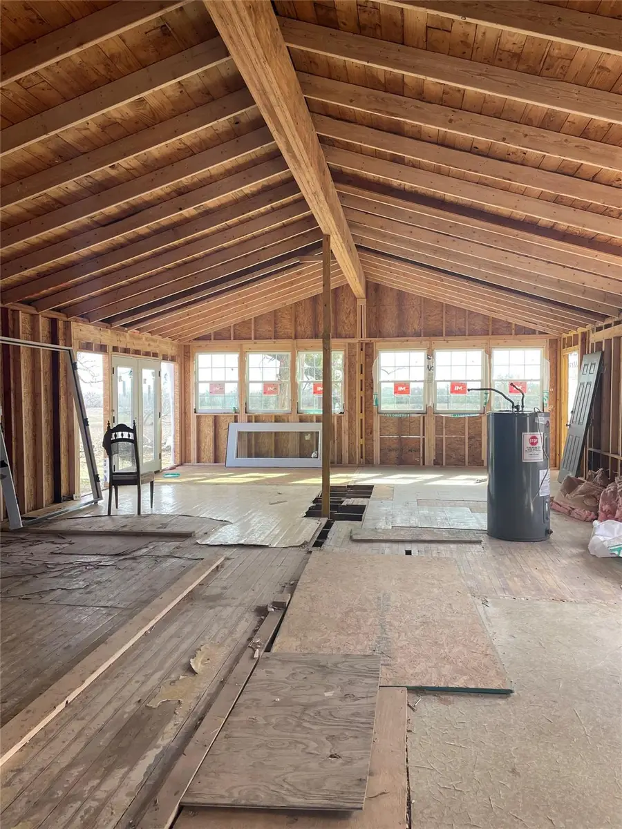 2238 Flash Cir, Luling, TX 78648 - #2
