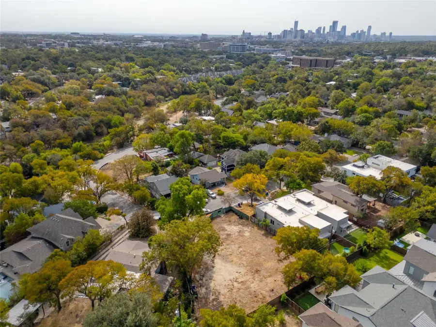 4112 Idlewild Rd, Austin, TX 78731 - Image #2