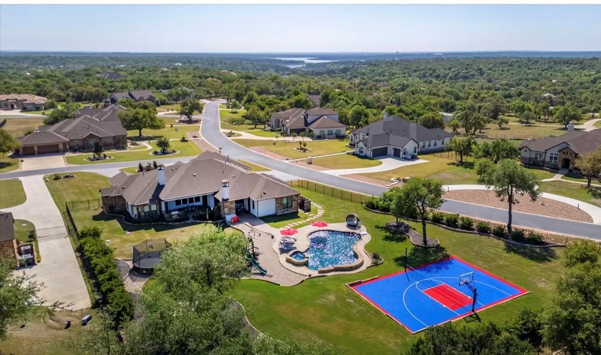 401 Highland Bluff Dr, Georgetown, TX 78633 - #1